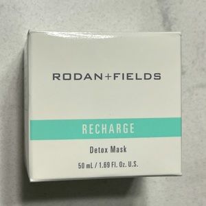 RECHARGE Detox Mask